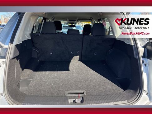Used 2025 Nissan Rogue SV image 34