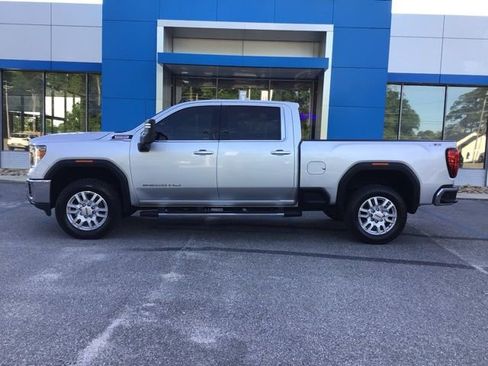 Used 2021 GMC Sierra 2500 SLE w/ SLE Value Package; image 3