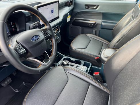 Used 2025 Ford Maverick Tremor image 10