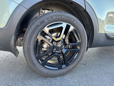 Used 2025 Kia Telluride EX X-Line AWD/4WD image 9