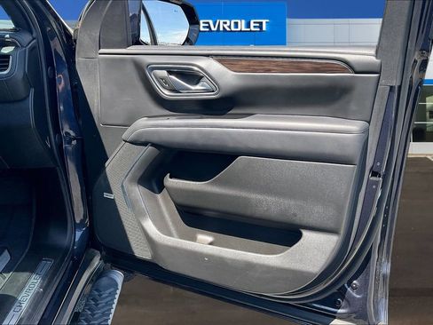 Used 2024 Chevrolet Tahoe Z71 w/ Luxury Package image 29