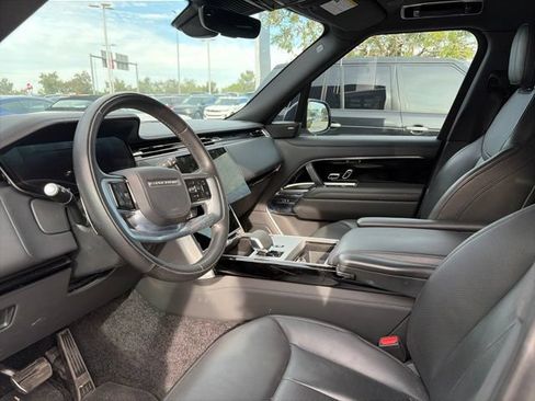 Used 2024 Land Rover Range Rover Long Wheelbase SE AWD/4WD image 5