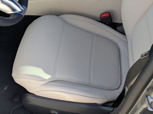 New 2026 Mercedes-Benz C 300 4MATIC Sedan image 4