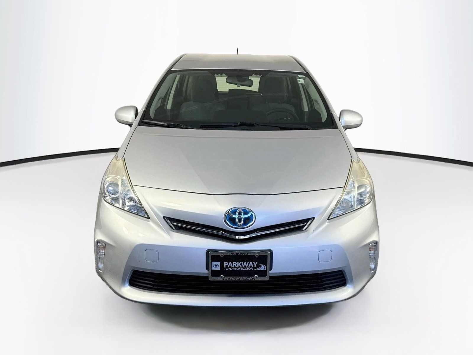 Used 2014 Toyota Prius V Two FWD image 2