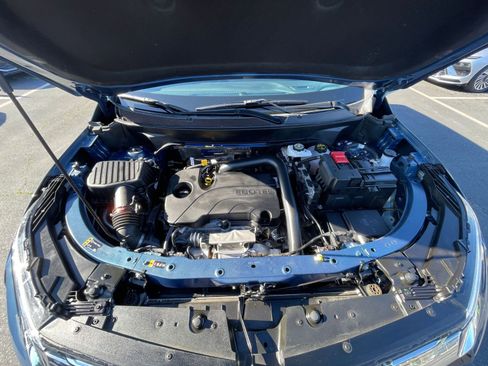 Used 2025 Chevrolet Equinox LT image 32