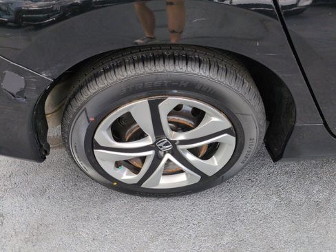 Used 2017 Honda Civic LX image 9