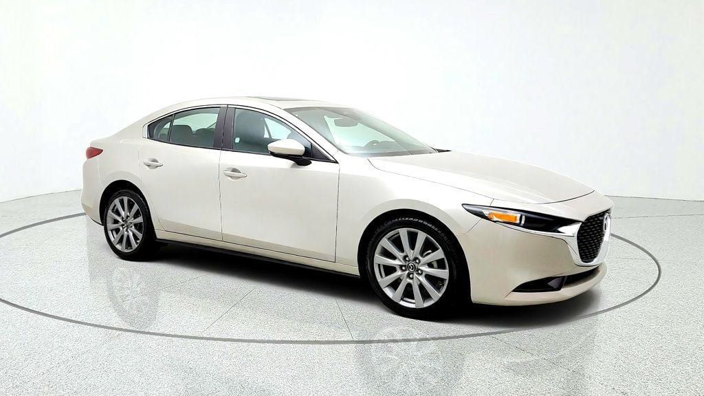 Used 2025 MAZDA MAZDA3 s FWD image 3