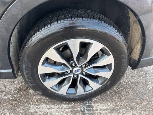 Used 2023 Subaru Outback Limited XT image 7