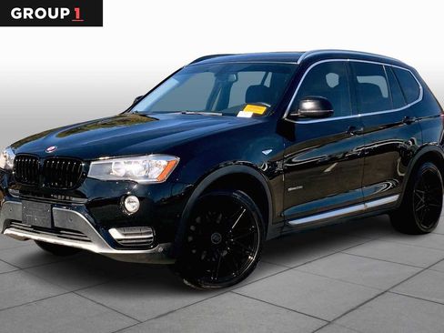 Used 2017 BMW X3 sDrive28i w/ Premium Package image 1