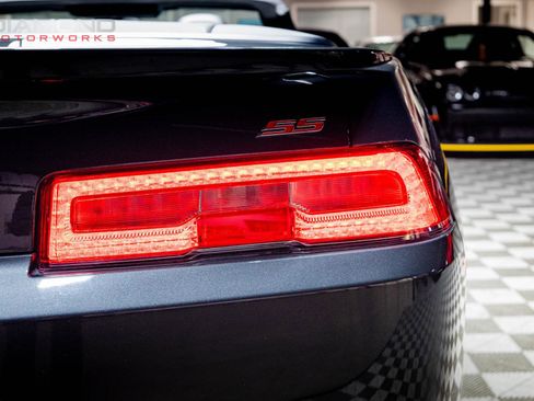 Used 2014 Chevrolet Camaro SS w/ RS Package image 40