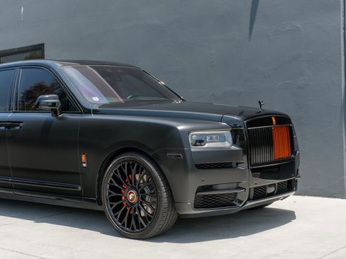 Used 2021 Rolls-Royce Cullinan AWD/4WD image 36