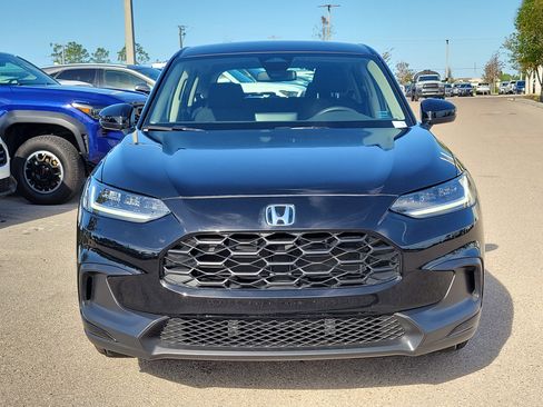 Used 2024 Honda HR-V LX image 2