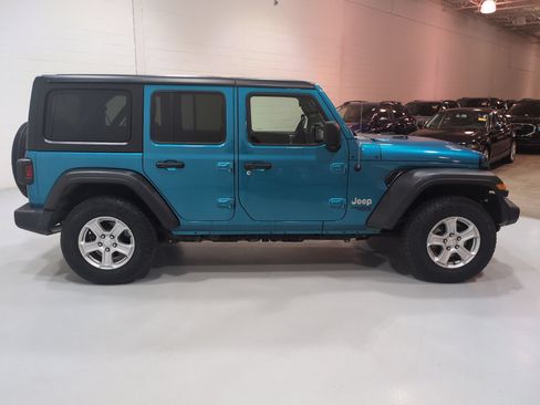 Used 2020 Jeep Wrangler Unlimited Sport S AWD/4WD image 2