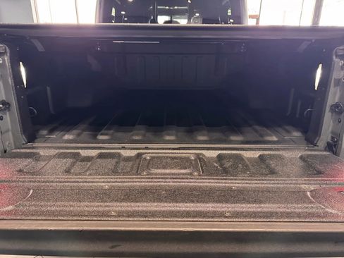 Used 2021 Jeep Gladiator Mojave w/ Cold Weather Group image 34