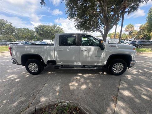 Used 2024 Chevrolet Silverado 2500 LT AWD/4WD image 6