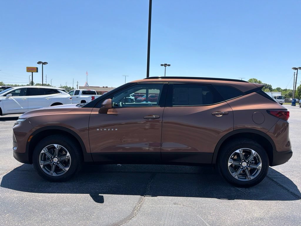 Used 2024 Chevrolet Blazer LT w/ Convenience Package FWD image 5