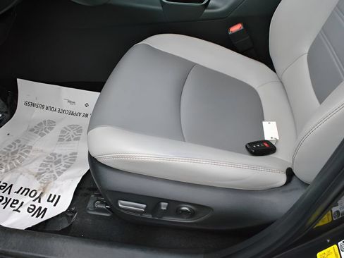 Certified 2023 Toyota RAV4 XLE Premium AWD/4WD image 15
