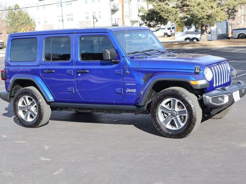Used 2018 Jeep Wrangler Unlimited Sahara w/ Dual Top Group AWD/4WD image 2