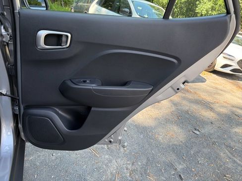 Certified 2023 Hyundai Venue SEL FWD image 12