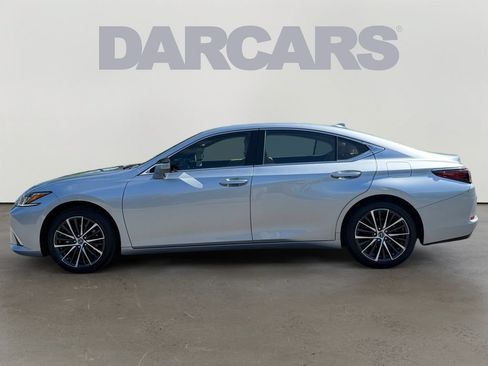Certified 2024 Lexus ES 350 w/ Premium Package FWD image 3