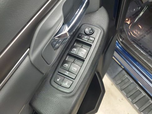 Used 2021 RAM 1500 Classic SLT image 20