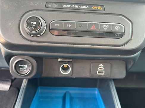 Used 2025 Ford Maverick XLT w/ Equipment Group 302A AWD/4WD image 20