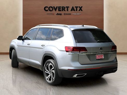Used 2023 Volkswagen Atlas SEL AWD/4WD image 3