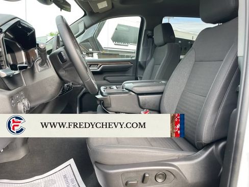 Used 2026 Chevrolet Silverado 1500 RST AWD/4WD image 9