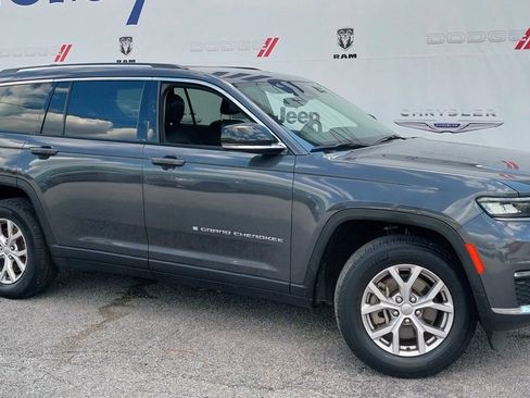 Used 2022 Jeep Grand Cherokee L Limited image 3
