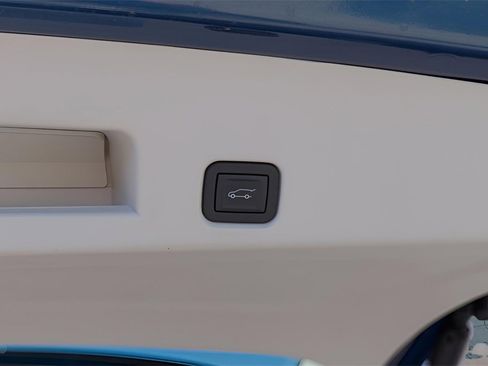 New 2026 GMC Acadia Denali w/ Super Cruise Package image 30