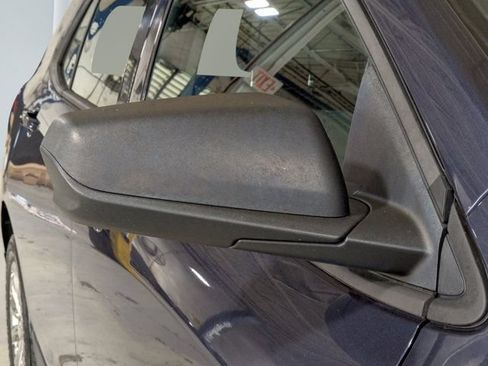 Used 2018 Chevrolet Equinox LS FWD image 11