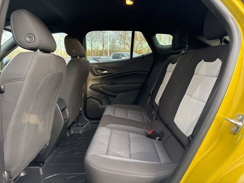 Used 2024 Chevrolet Trax RS w/ Driver Confidence Package image 10