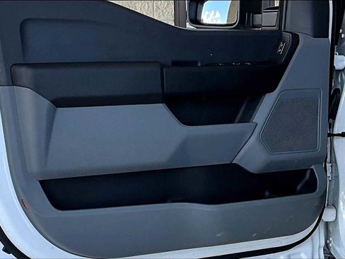 Used 2024 Ford F250 XL w/ XL Chrome Package image 20