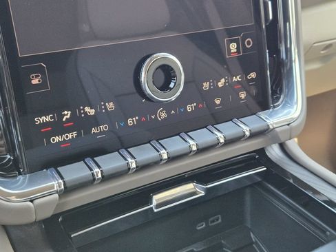 New 2026 GMC Yukon Denali w/ Denali Reserve Package AWD/4WD image 14