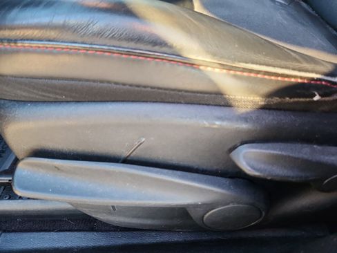 Used 2016 Jeep Cherokee Trailhawk w/ Cold Weather Group image 15