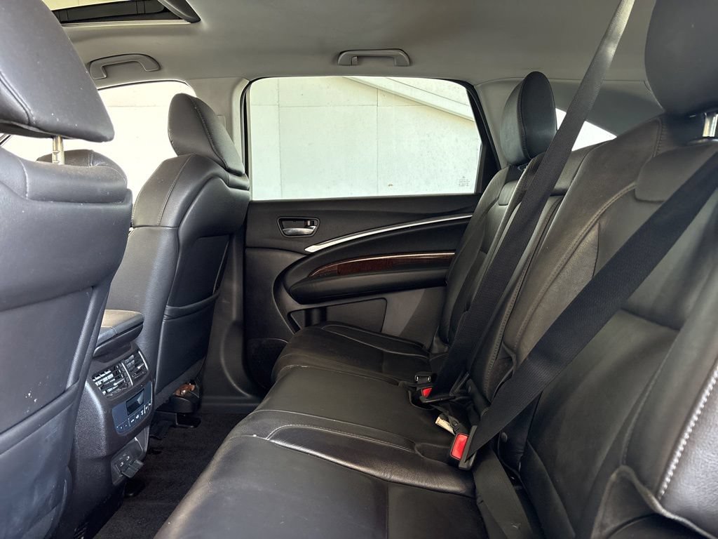 Used 2018 Acura MDX FWD image 18