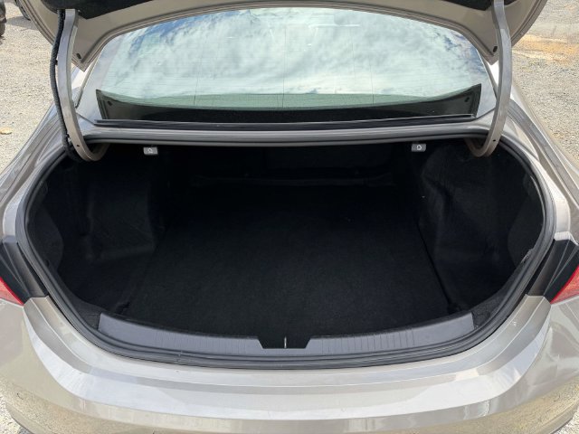 Used 2025 Chevrolet Malibu LT FWD image 14