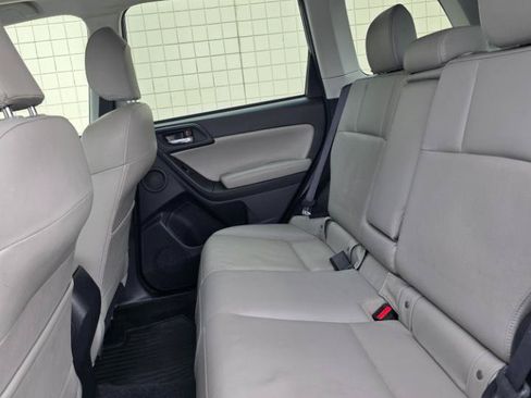 Used 2016 Subaru Forester 2.5i Limited AWD/4WD image 12