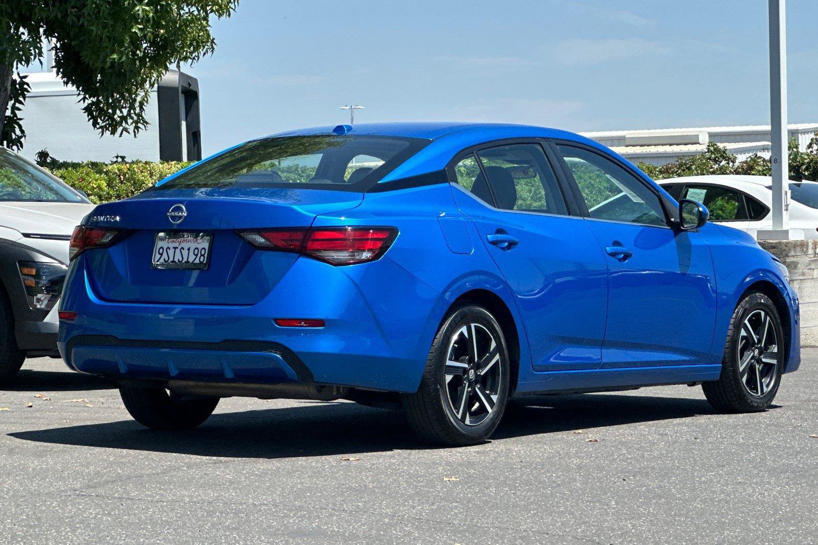 Certified 2025 Nissan Sentra SV FWD image 3