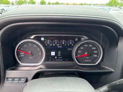 Used 2020 Chevrolet Silverado 1500 LTZ w/ LTZ Premium Package AWD/4WD image 14