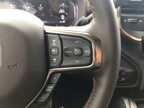 New 2025 RAM 2500 Limited image 28