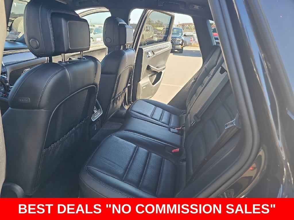 Used 2024 Porsche Macan GTS AWD/4WD image 14