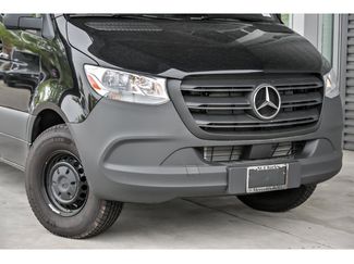 Used 2025 Mercedes-Benz Sprinter 2500 video 2