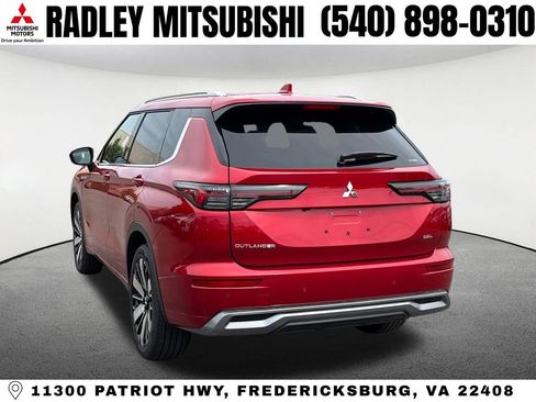 New 2026 Mitsubishi Outlander SEL image 3
