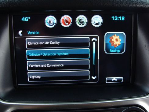 Used 2016 Chevrolet Suburban LT image 23