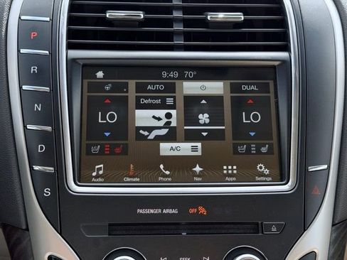 Used 2017 Lincoln MKX Reserve w/ Luxury Package AWD/4WD image 43