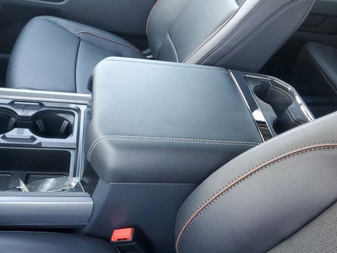 New 2026 Ford F250 Lariat w/ Black Appearance Package image 39