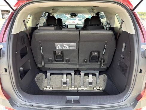 New 2026 Kia Carnival FWD image 24