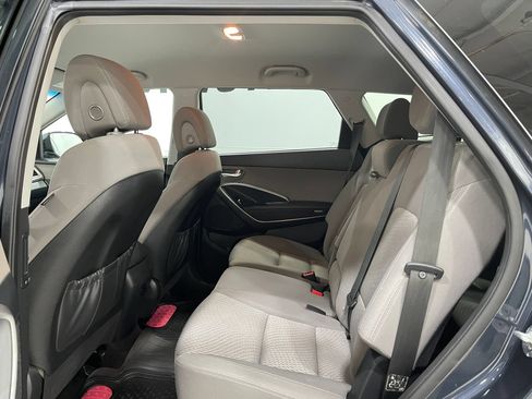 Used 2017 Hyundai Santa Fe SE w/ Cargo Package AWD/4WD image 28