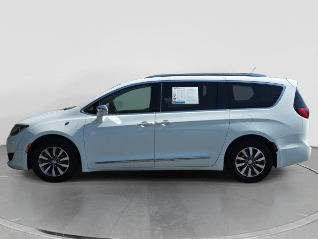 Used 2020 Chrysler Pacifica Limited w/ Advanced Safetytec Group FWD image 4